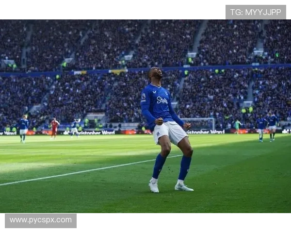 利物浦连遭打击 贝托扳平伤退伍德曼首秀